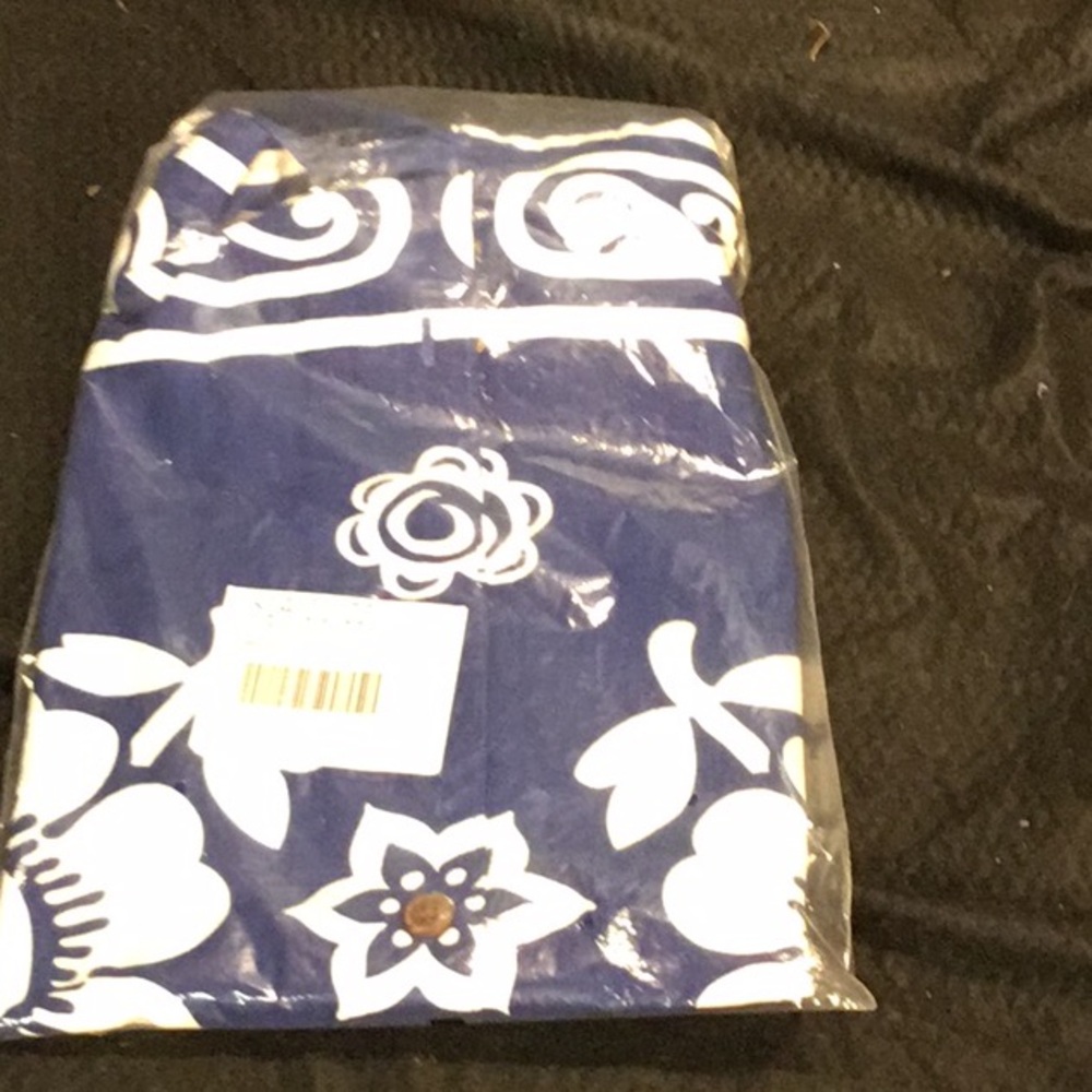 Patagonia Blue and White Vintage Pataloha Print Shirt - Picture 3 of 3